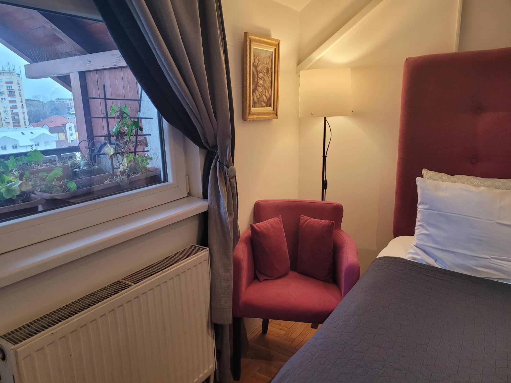 Apartmani Emerald Dream Novi Sad Ngoại thất bức ảnh